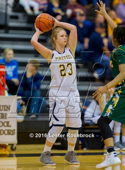 Thumbnail 3 in Poth vs. Cole (3A Area Playoffs) photogallery.