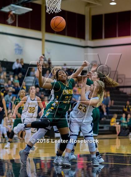 Thumbnail 2 in Poth vs. Cole (3A Area Playoffs) photogallery.
