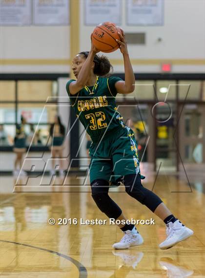 Thumbnail 3 in Poth vs. Cole (3A Area Playoffs) photogallery.
