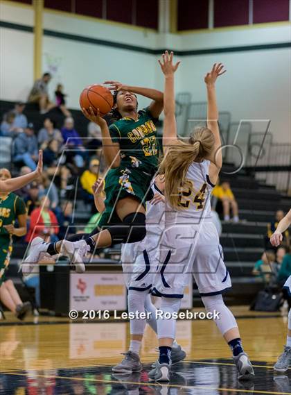 Thumbnail 1 in Poth vs. Cole (3A Area Playoffs) photogallery.
