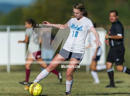 Thumbnail 2 in Dobyns-Bennett @ Sullivan South photogallery.