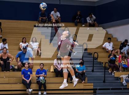 Thumbnail 2 in Baldwin vs Mililani (HHSAA Division 1 Quarterfinal) photogallery.