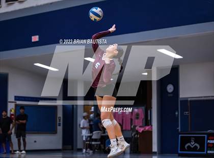 Thumbnail 2 in Baldwin vs Mililani (HHSAA Division 1 Quarterfinal) photogallery.