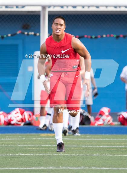 Thumbnail 2 in Bishop Gorman @ Mater Dei photogallery.