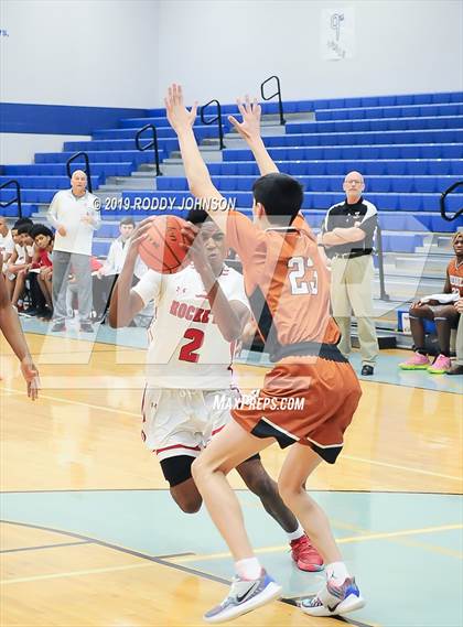 Thumbnail 1 in Dobie vs. Judson (McDonald's Texas Invitational) photogallery.
