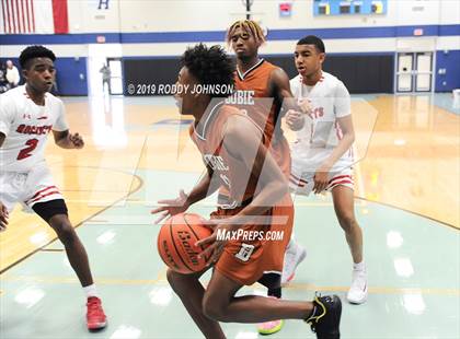 Thumbnail 2 in Dobie vs. Judson (McDonald's Texas Invitational) photogallery.