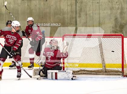 Thumbnail 1 in The Gunnery vs  Phillips Exeter Academy (Exeter Invitational) photogallery.