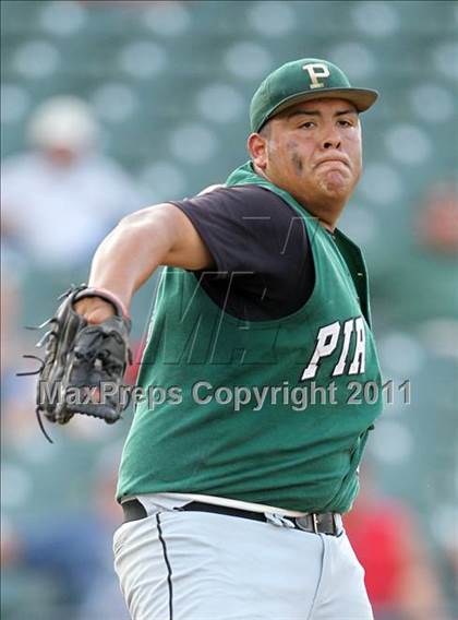 Thumbnail 3 in Calallen vs. Poteet (UIL 4A Semifinal) photogallery.