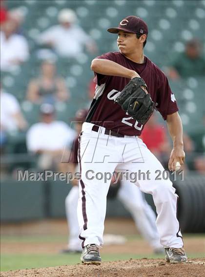 Thumbnail 2 in Calallen vs. Poteet (UIL 4A Semifinal) photogallery.