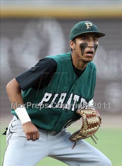 Thumbnail 2 in Calallen vs. Poteet (UIL 4A Semifinal) photogallery.