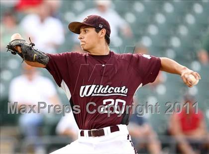 Thumbnail 2 in Calallen vs. Poteet (UIL 4A Semifinal) photogallery.