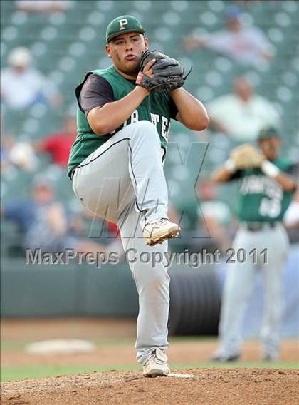 Thumbnail 3 in Calallen vs. Poteet (UIL 4A Semifinal) photogallery.