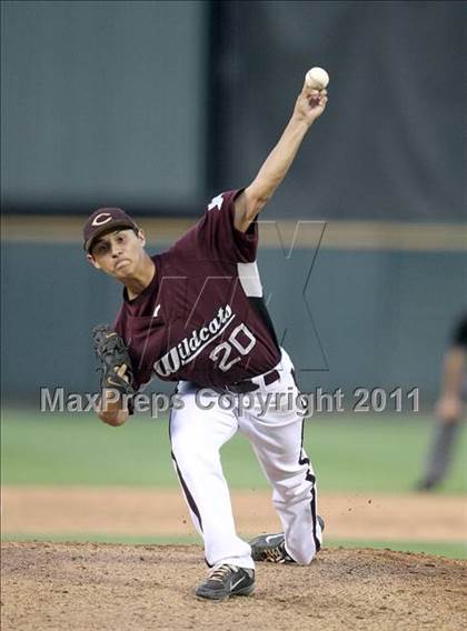 Thumbnail 3 in Calallen vs. Poteet (UIL 4A Semifinal) photogallery.