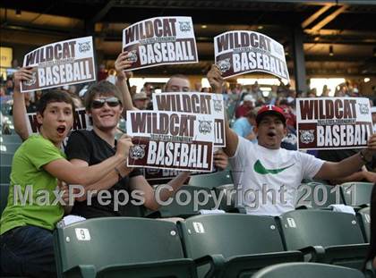 Thumbnail 3 in Calallen vs. Poteet (UIL 4A Semifinal) photogallery.