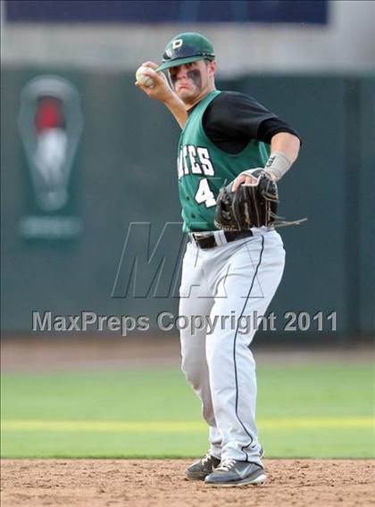 Thumbnail 3 in Calallen vs. Poteet (UIL 4A Semifinal) photogallery.