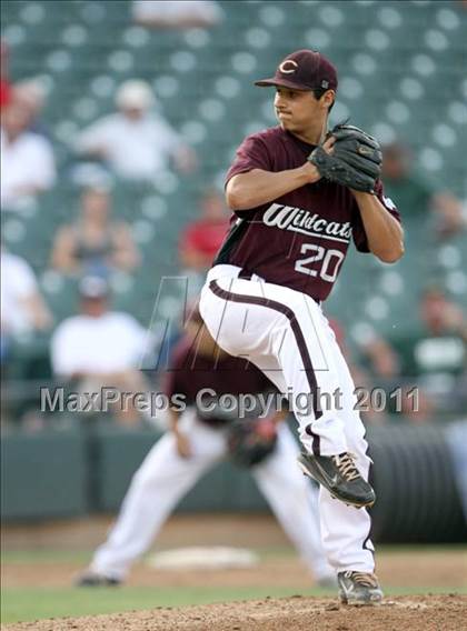 Thumbnail 1 in Calallen vs. Poteet (UIL 4A Semifinal) photogallery.