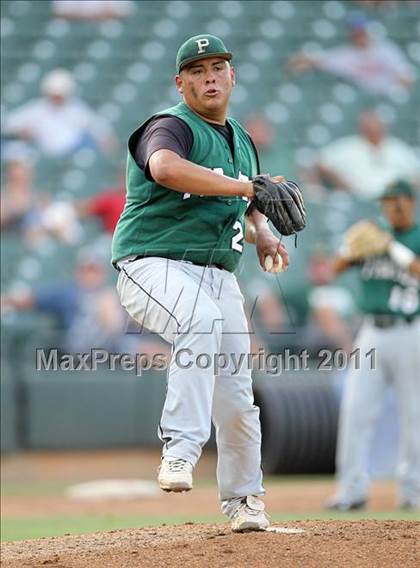 Thumbnail 2 in Calallen vs. Poteet (UIL 4A Semifinal) photogallery.
