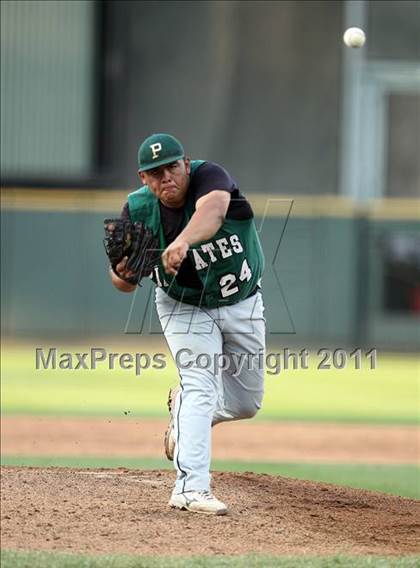 Thumbnail 3 in Calallen vs. Poteet (UIL 4A Semifinal) photogallery.