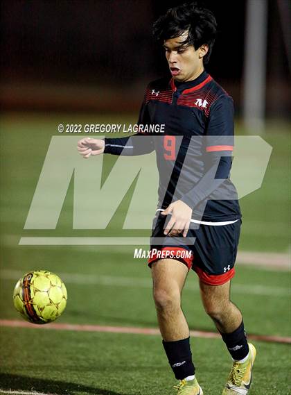 Thumbnail 2 in Martin vs Jesuit (UIL 6A Bi-District Playoff) photogallery.