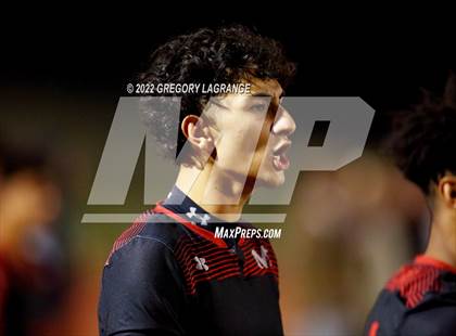 Thumbnail 3 in Martin vs Jesuit (UIL 6A Bi-District Playoff) photogallery.