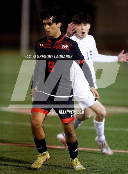 Thumbnail 1 in Martin vs Jesuit (UIL 6A Bi-District Playoff) photogallery.