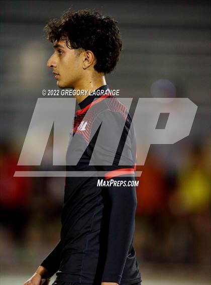 Thumbnail 2 in Martin vs Jesuit (UIL 6A Bi-District Playoff) photogallery.