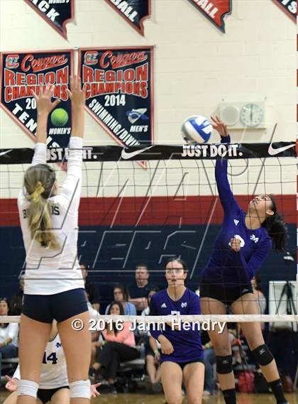 Thumbnail 3 in Vista Murrieta vs Marlborough (Durango Fall Classic) photogallery.