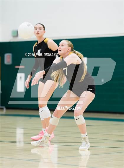 Thumbnail 2 in Green Mountain @ Conifer photogallery.