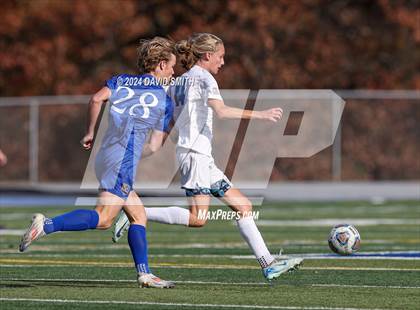 Thumbnail 2 in Glendale @ Rockhurst (MSHSAA Class 4 Quarterfinal) photogallery.