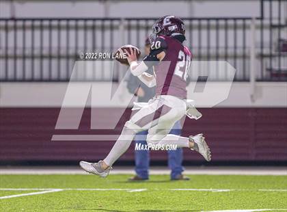 Thumbnail 1 in Mustang @ Edmond Memorial photogallery.