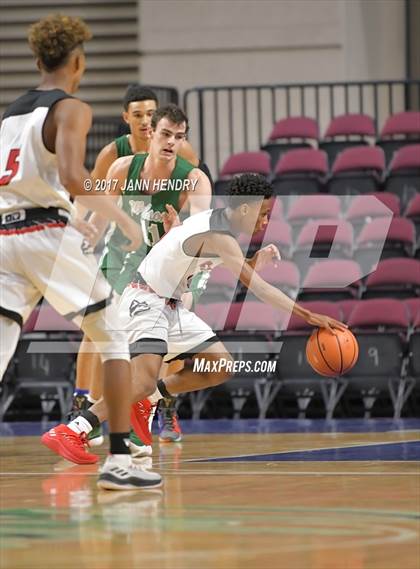 Thumbnail 1 in  Wilson vs Centennial (Tarkanian Classic) photogallery.