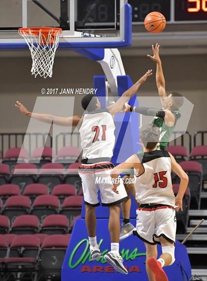 Thumbnail 1 in  Wilson vs Centennial (Tarkanian Classic) photogallery.