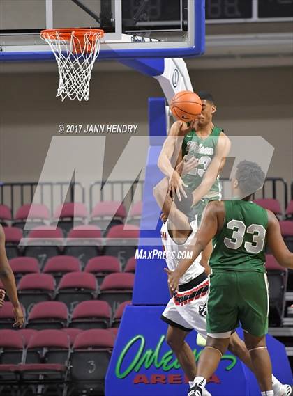 Thumbnail 2 in  Wilson vs Centennial (Tarkanian Classic) photogallery.