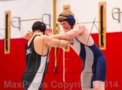 Thumbnail 3 in Washington-Lee vs Woodson (Marshall) photogallery.