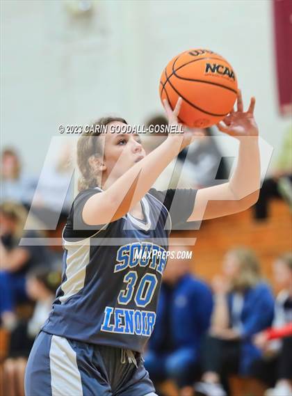Thumbnail 1 in South Lenoir @ Croatan photogallery.