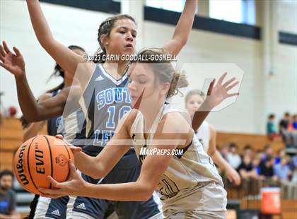 Thumbnail 1 in South Lenoir @ Croatan photogallery.