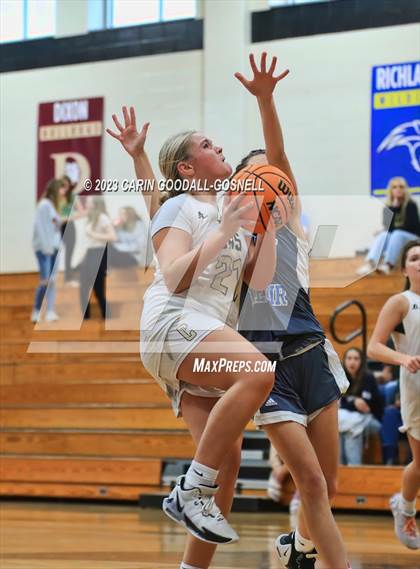Thumbnail 2 in South Lenoir @ Croatan photogallery.