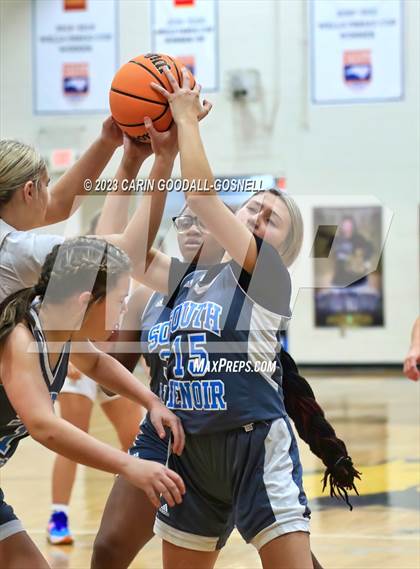 Thumbnail 3 in South Lenoir @ Croatan photogallery.