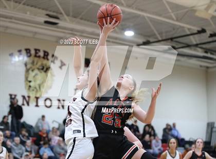 Thumbnail 3 in Amanda-Clearcreek @ Liberty Union photogallery.