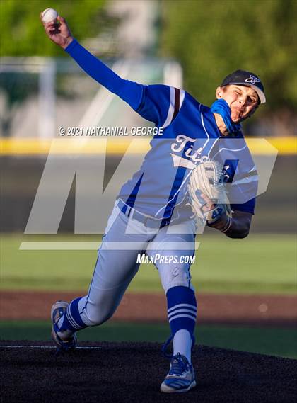Thumbnail 1 in Papillion-LaVista South @ Skutt Catholic photogallery.