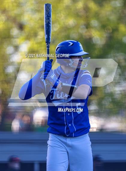 Thumbnail 2 in Papillion-LaVista South @ Skutt Catholic photogallery.