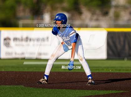 Thumbnail 2 in Papillion-LaVista South @ Skutt Catholic photogallery.
