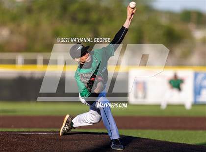 Thumbnail 2 in Papillion-LaVista South @ Skutt Catholic photogallery.