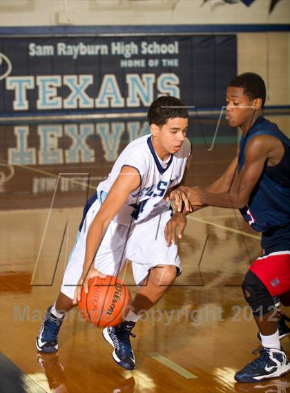 Thumbnail 1 in Atascocita vs. Alief Elsik (McDonald's Texas Invitational) photogallery.
