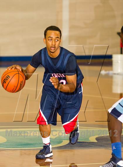 Thumbnail 2 in Atascocita vs. Alief Elsik (McDonald's Texas Invitational) photogallery.