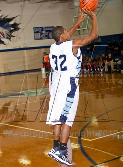 Thumbnail 2 in Atascocita vs. Alief Elsik (McDonald's Texas Invitational) photogallery.