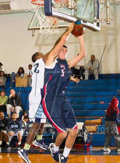 Thumbnail 2 in Atascocita vs. Alief Elsik (McDonald's Texas Invitational) photogallery.