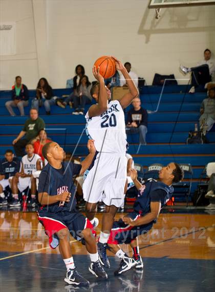 Thumbnail 3 in Atascocita vs. Alief Elsik (McDonald's Texas Invitational) photogallery.