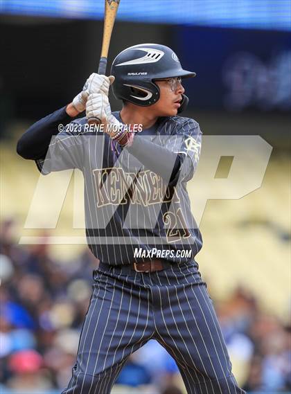 Thumbnail 1 in Kennedy vs Sylmar (CIF LACS D1 Final) photogallery.