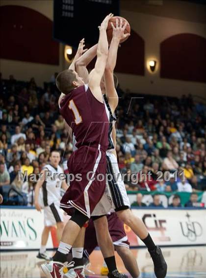 Thumbnail 3 in La Costa Canyon vs Torrey Pines (CIF SDS D1 Final) photogallery.